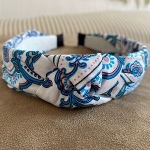 Top knot headband ///Beautiful bandana print blue white Aqua pink
